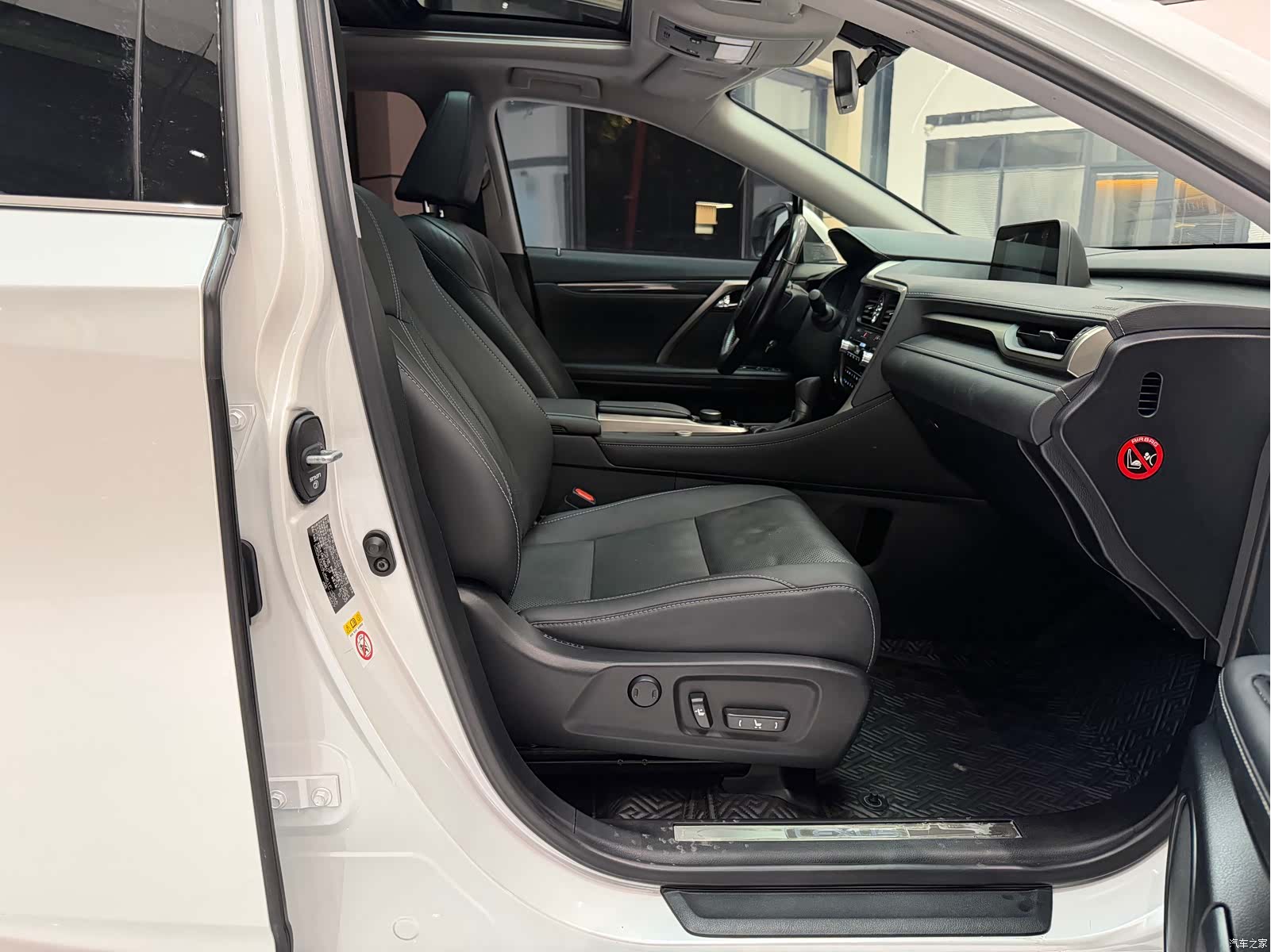 Lexus RX, 2018 12