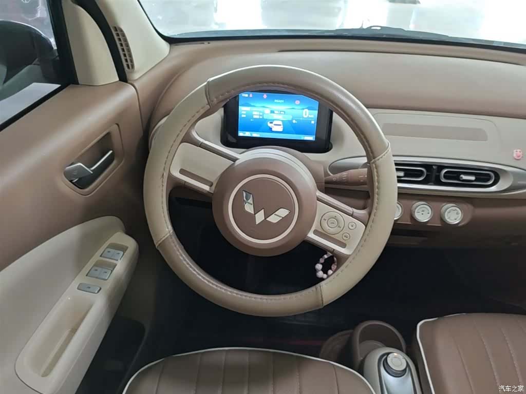 Wuling MINIEV, 2025 11