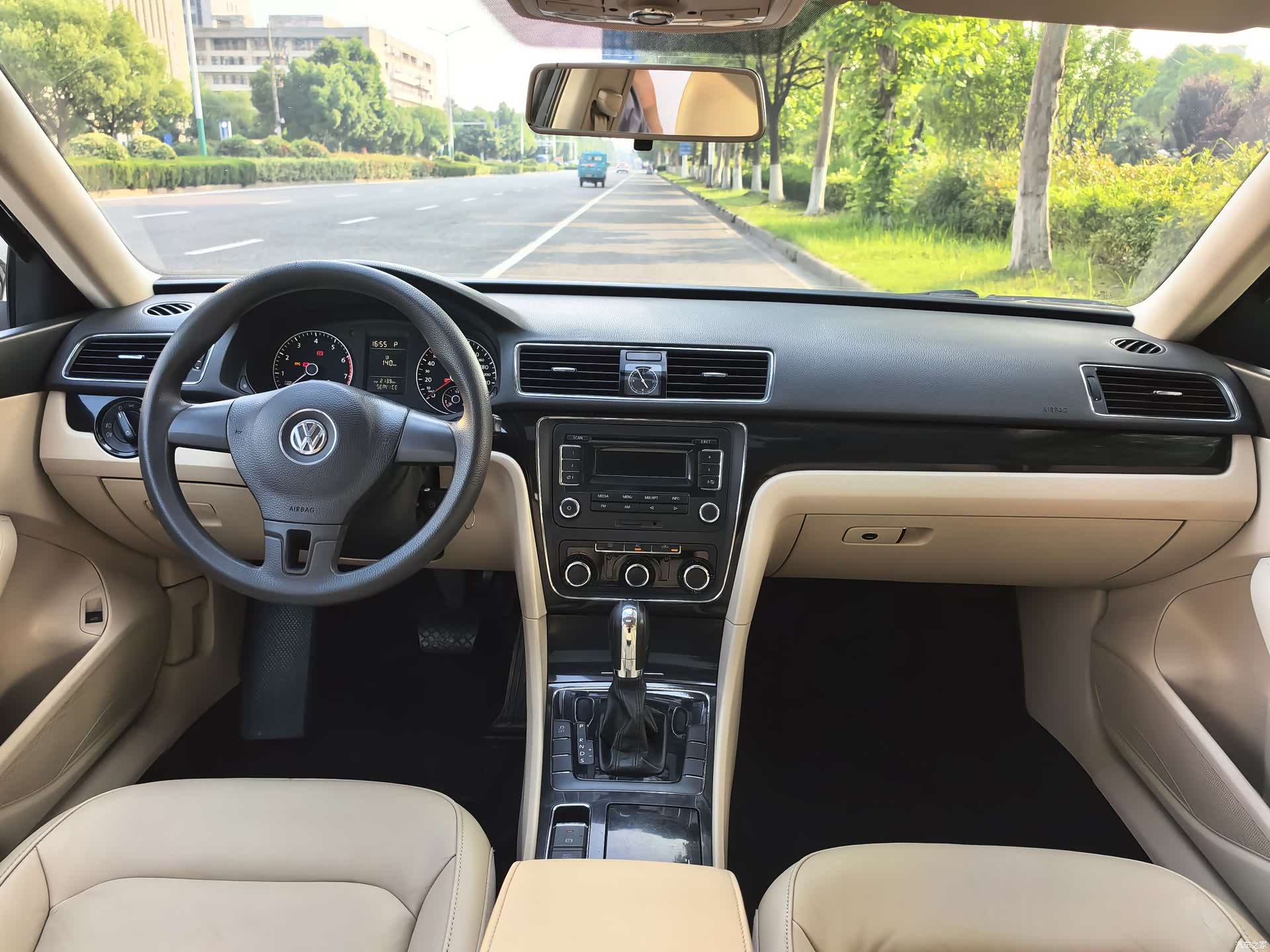 Volkswagen Passat, 2012 8