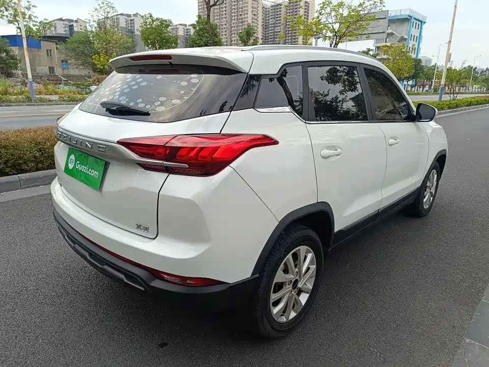 BAIC Beijing X3