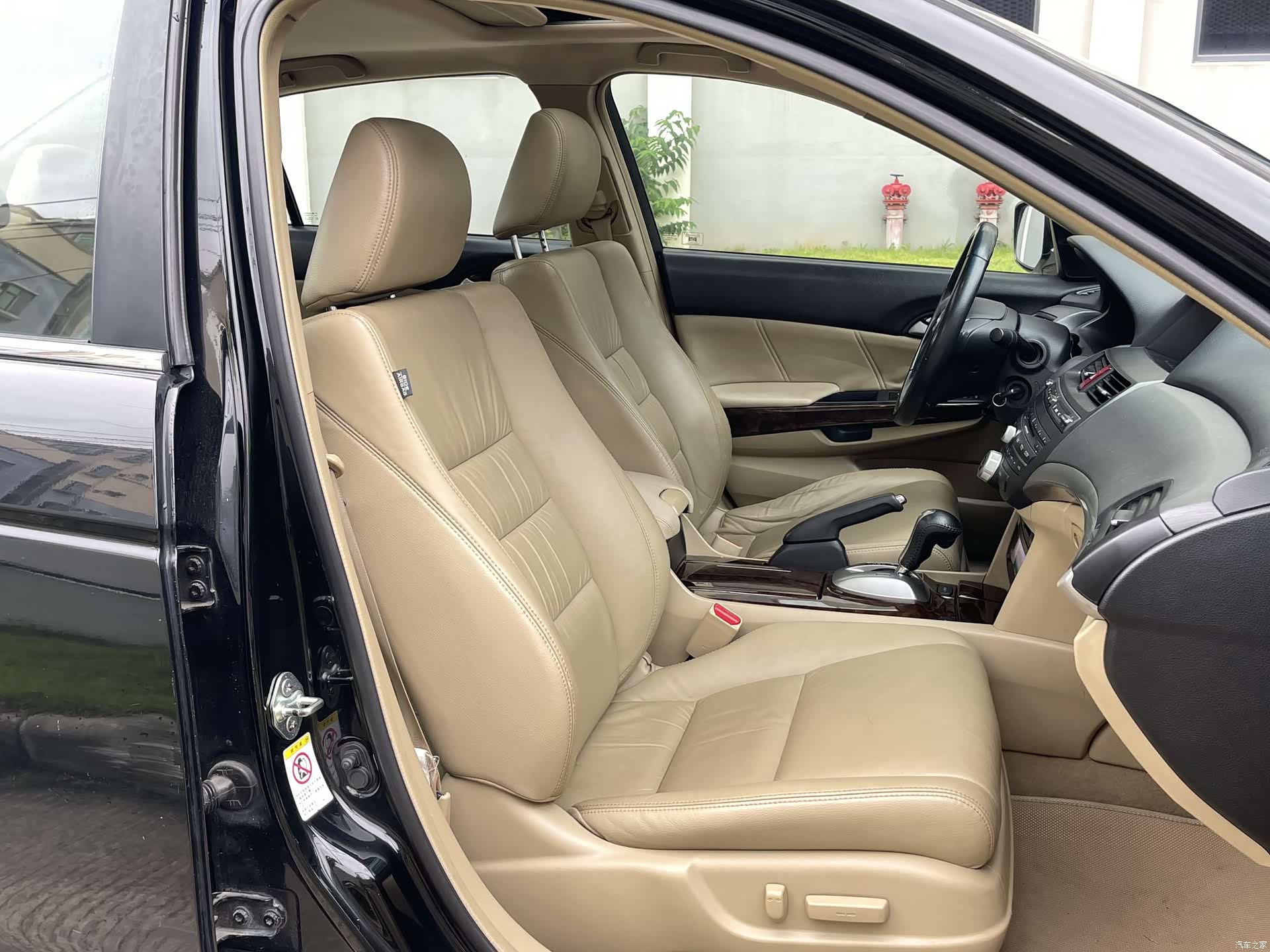 Honda Accord, 2009 8