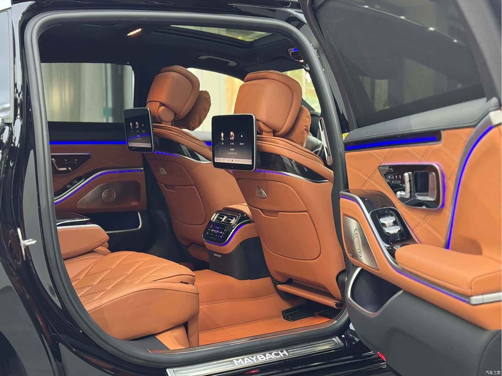 Maybach S-Class, 2024 10