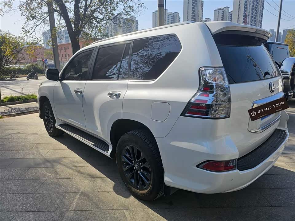 Lexus GX