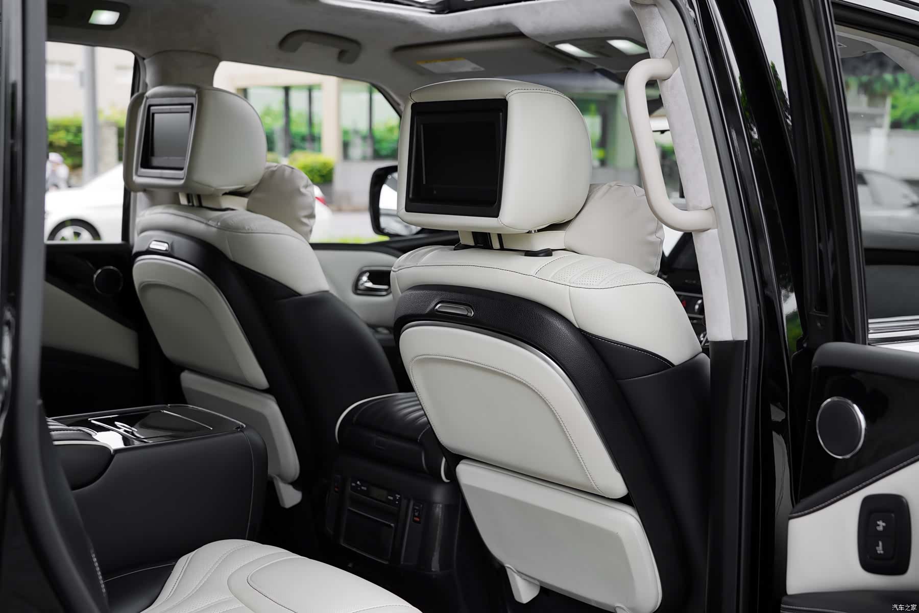 Infiniti QX80, 2016 6