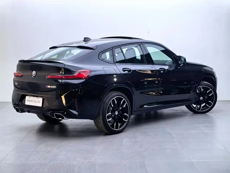 BMW X4 M40i