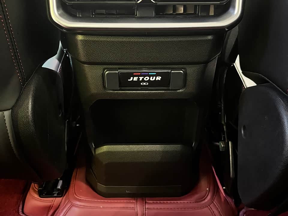 Jetour Jet Traveler C-DM