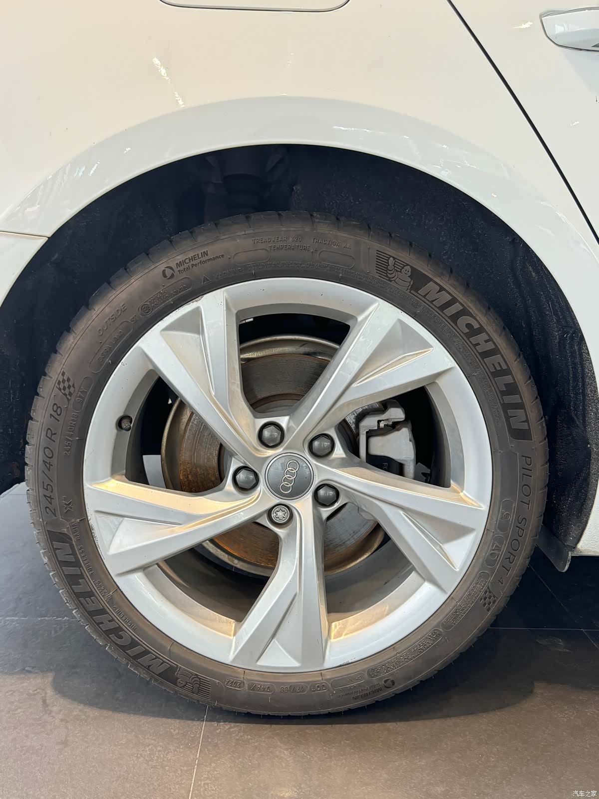 Audi A4L, 2021 12