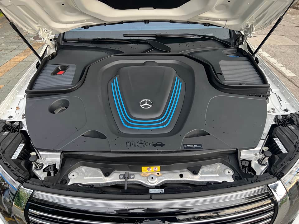 Mercedes-Benz EQC Mercedes-Benz EQC