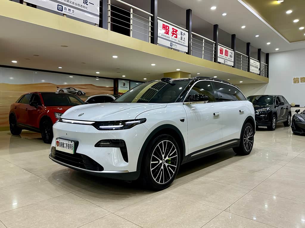 Leapmotor C11