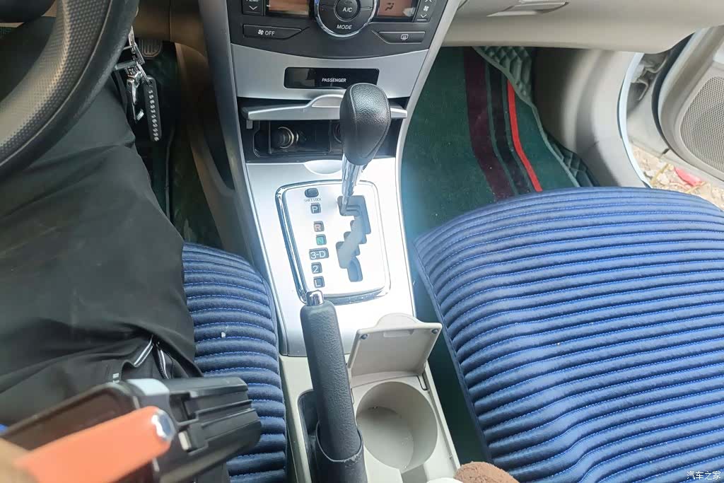 Toyota Corolla, 2012 16