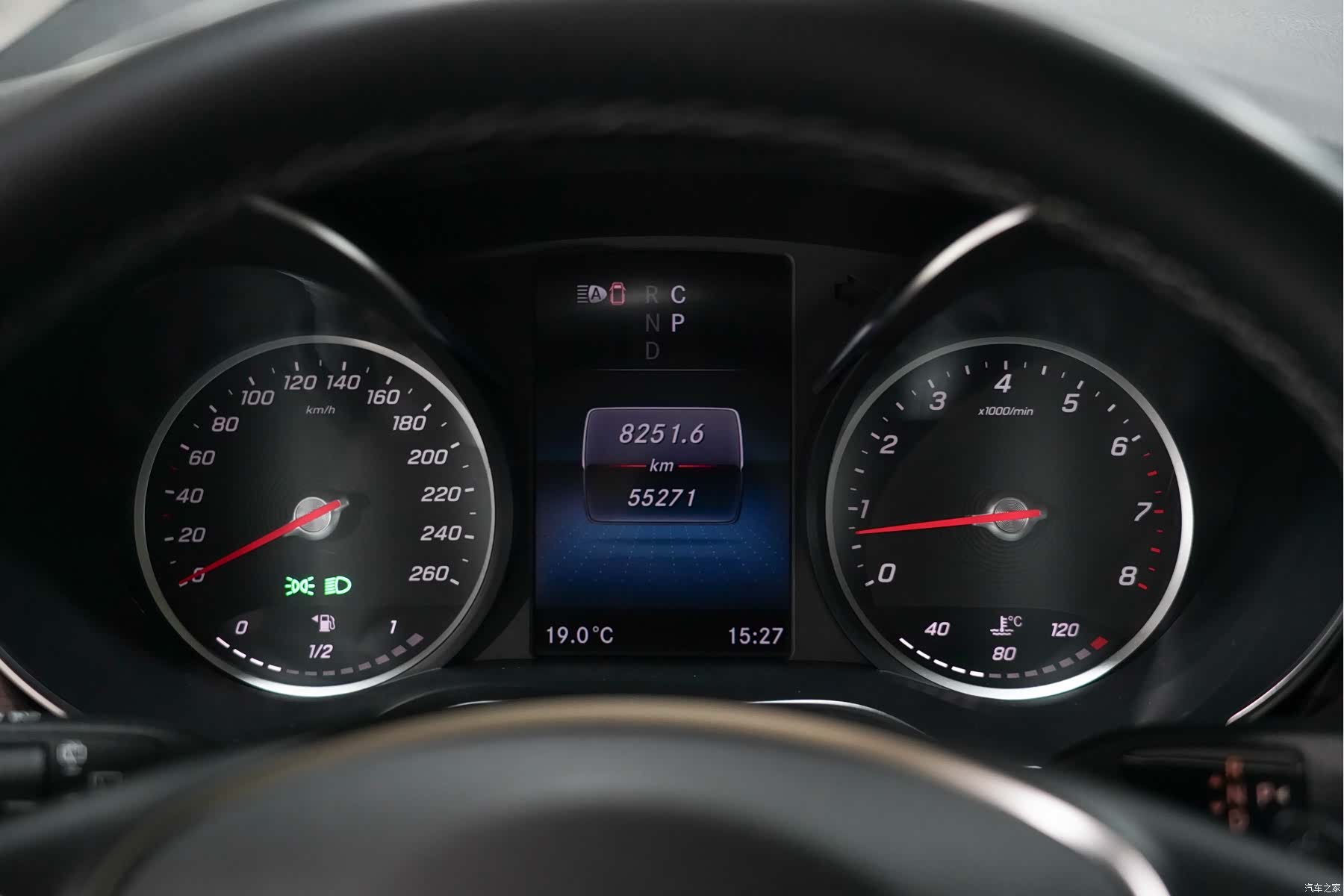 Mercedes-Benz V-Class, 2023 10