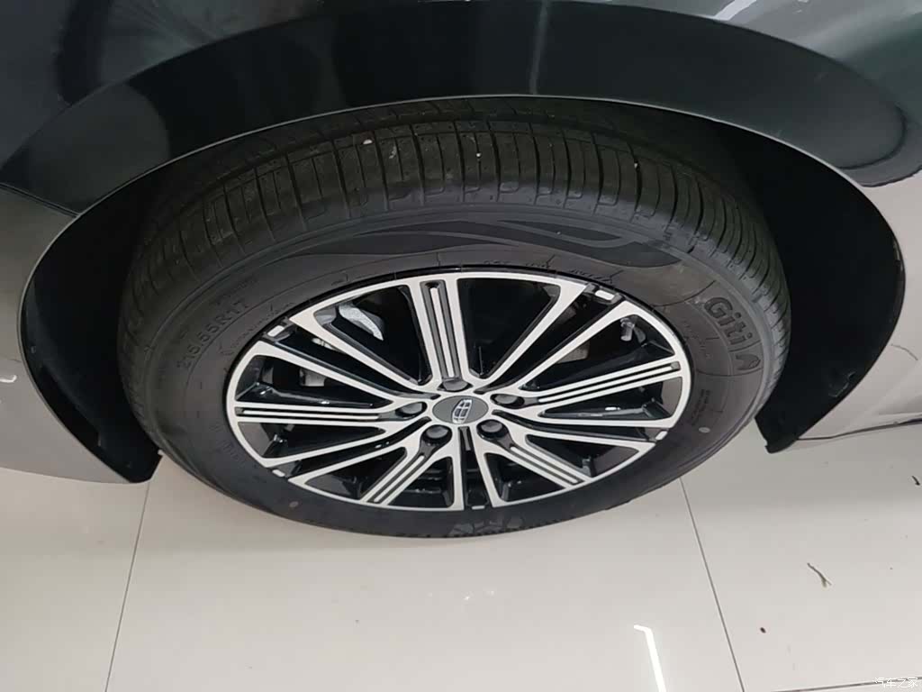 Geely Preface, 2026 23