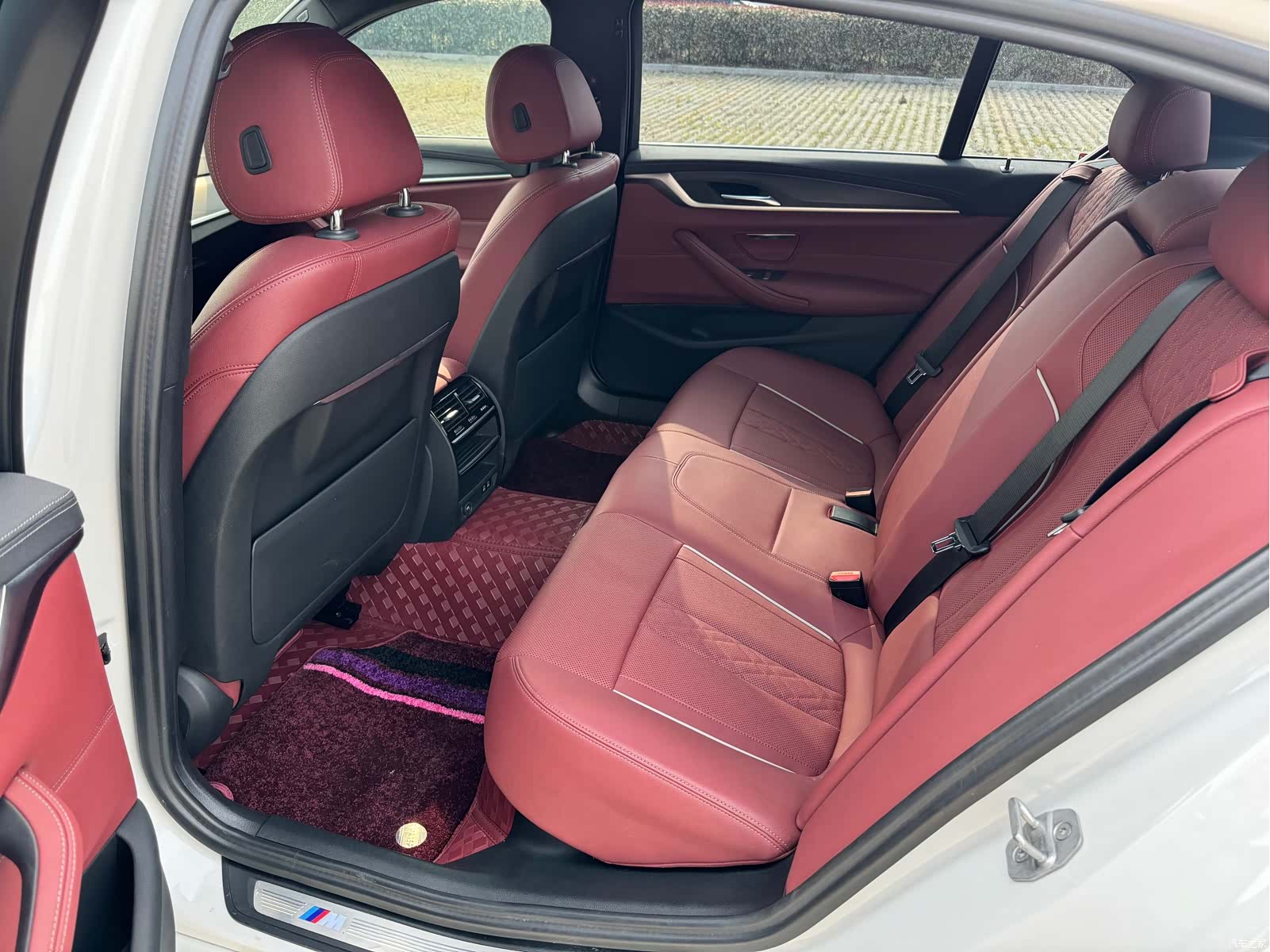 BMW 5 Series, 2023 все фото