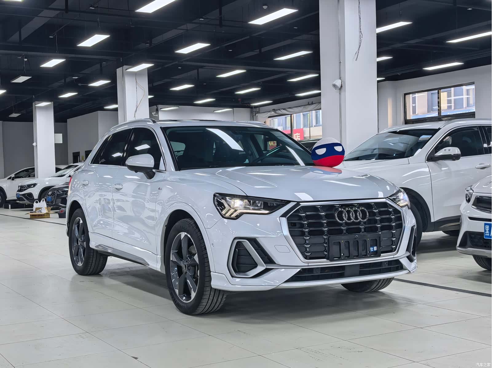 Audi Q3, 2023 3