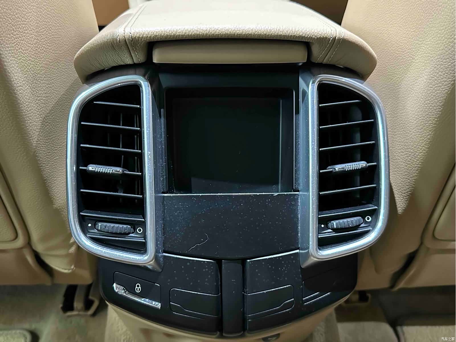 Porsche Cayenne, 2012 24