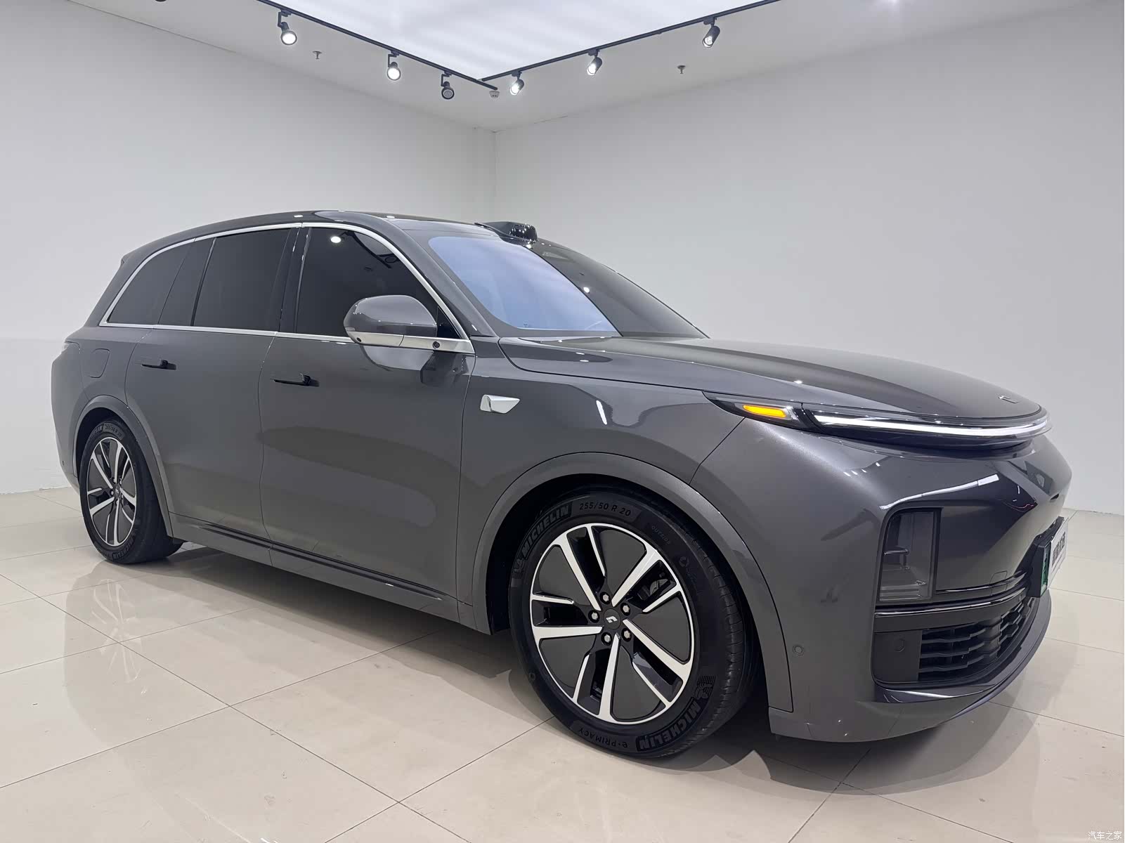 Li Auto L8, 2024 3