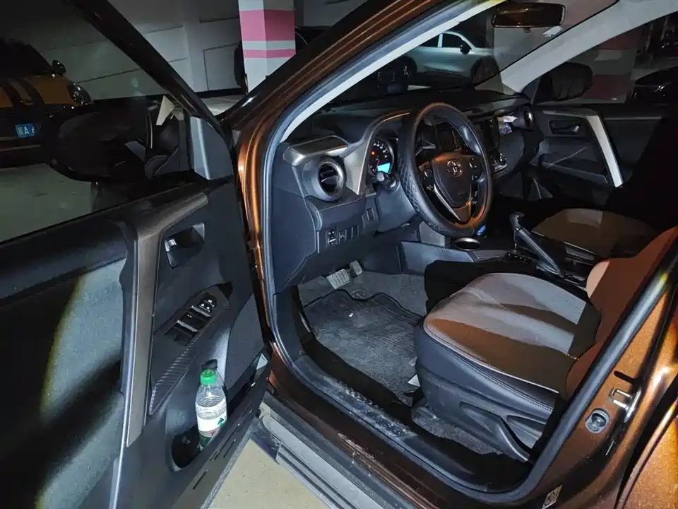 Toyota RAV4 Rongfang