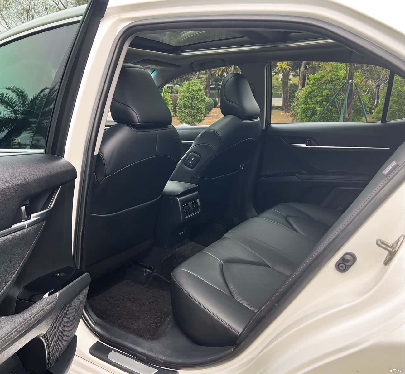 Toyota Camry, 2020 12