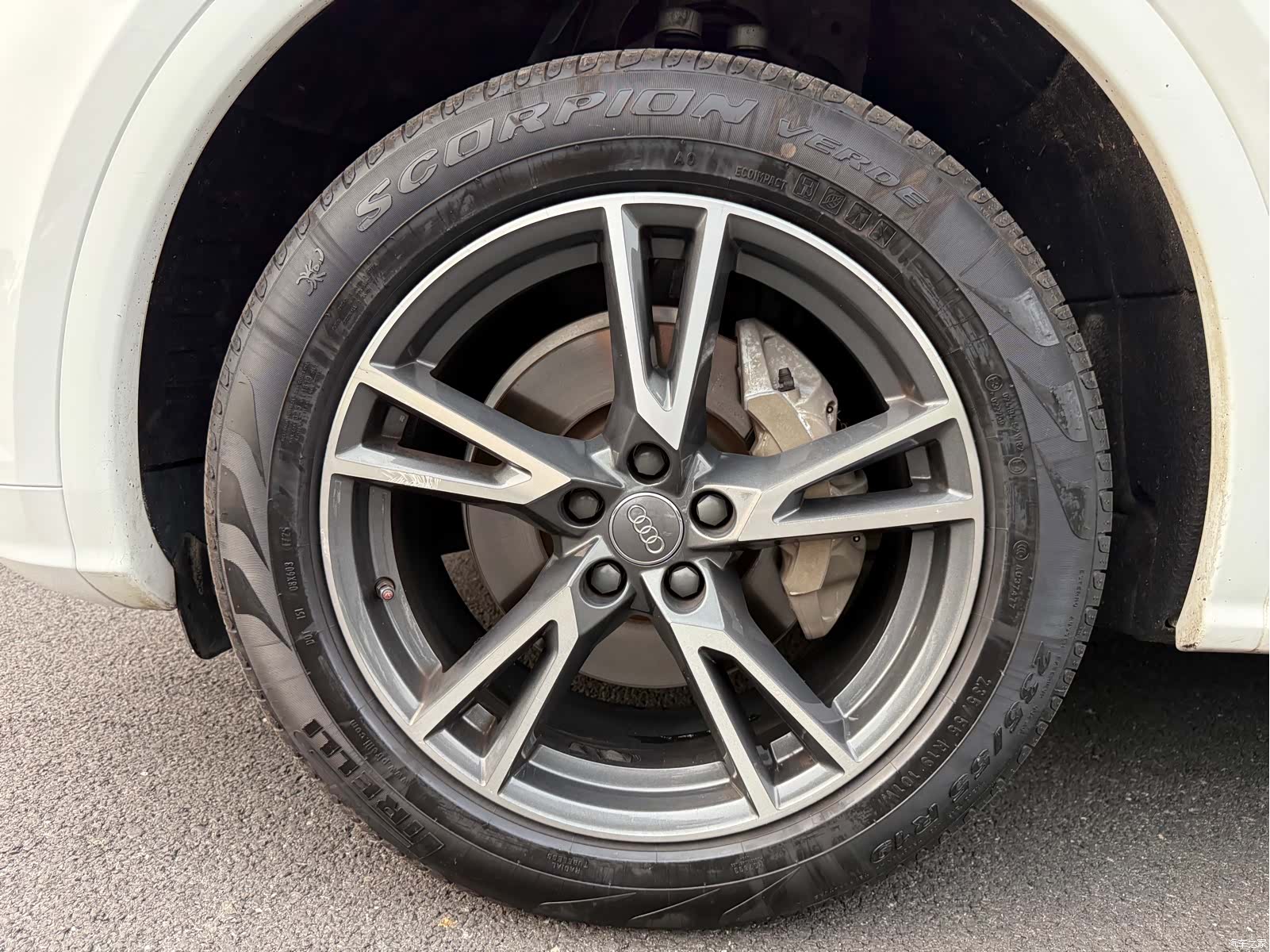 Audi Q5L, 2019 10
