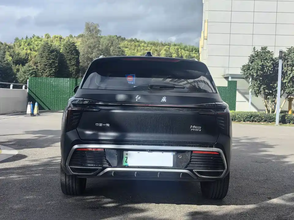Hongqi HS3 PHEV
