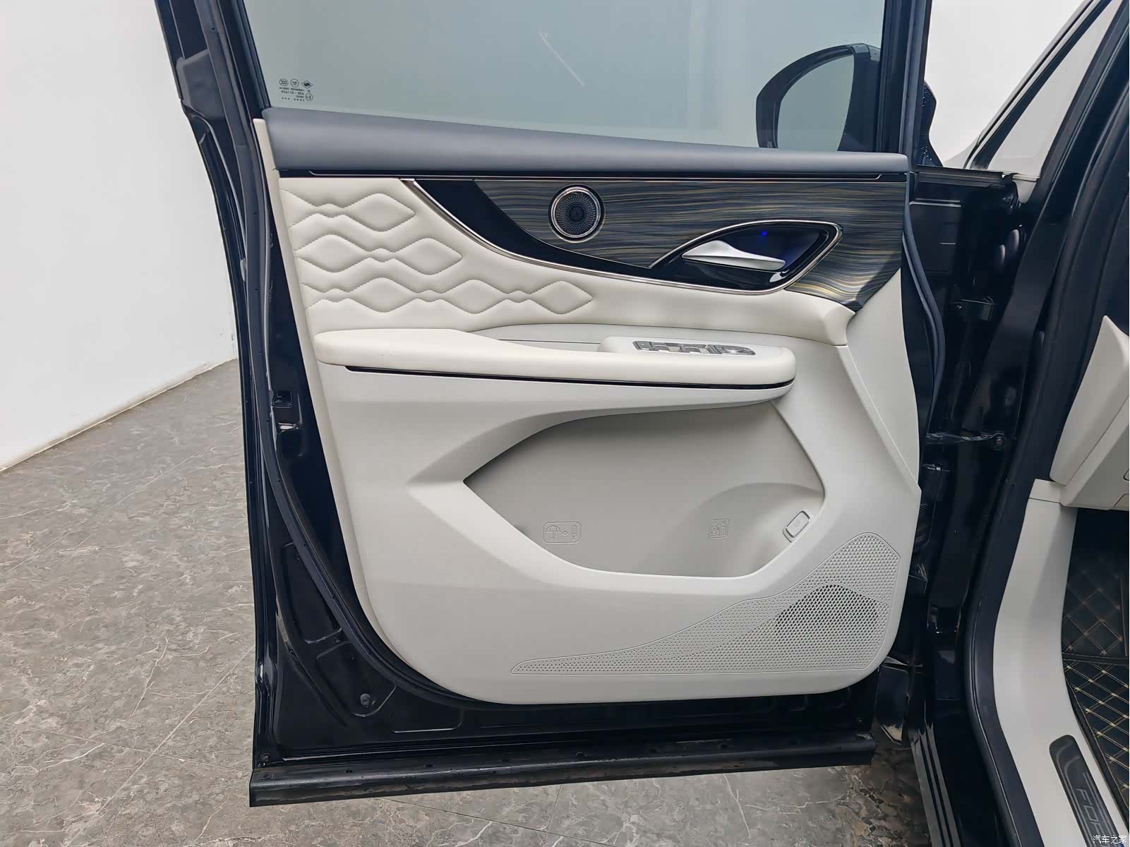 DongFeng V9, 2024 20