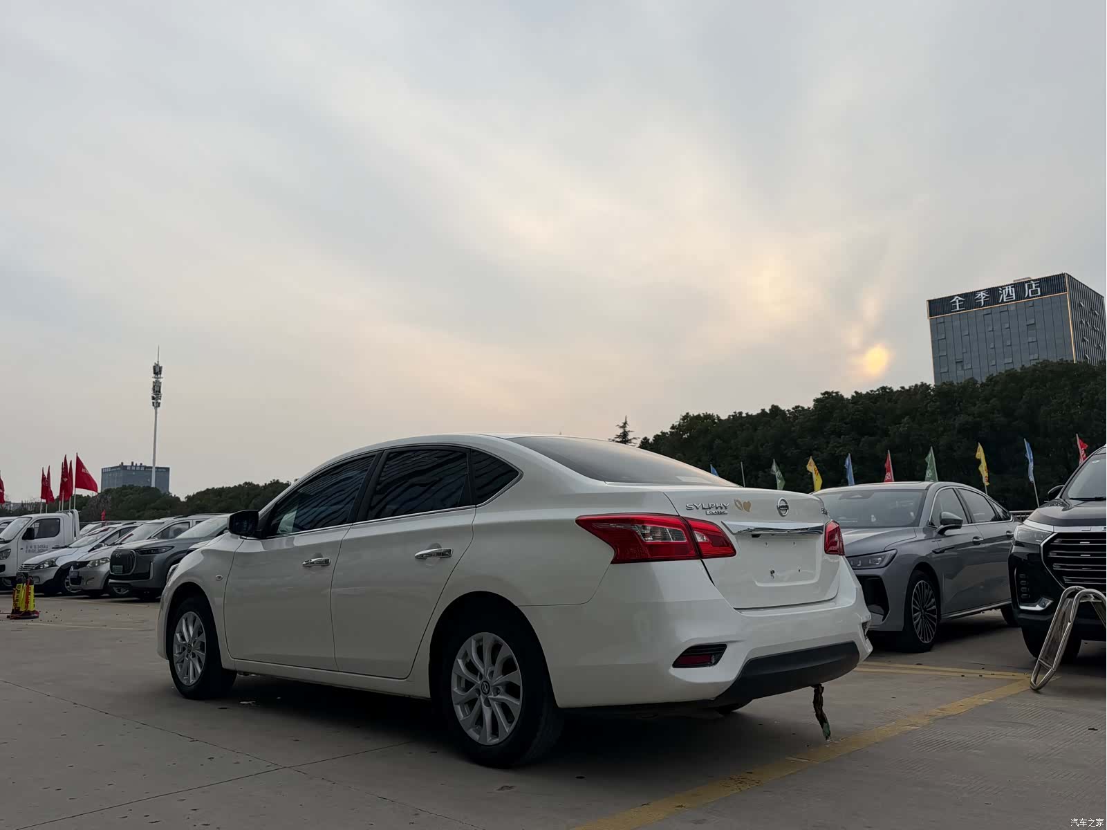 Nissan Sylphy, 2021 все фото