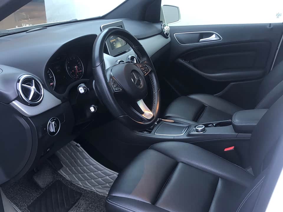 Mercedes-Benz Class B