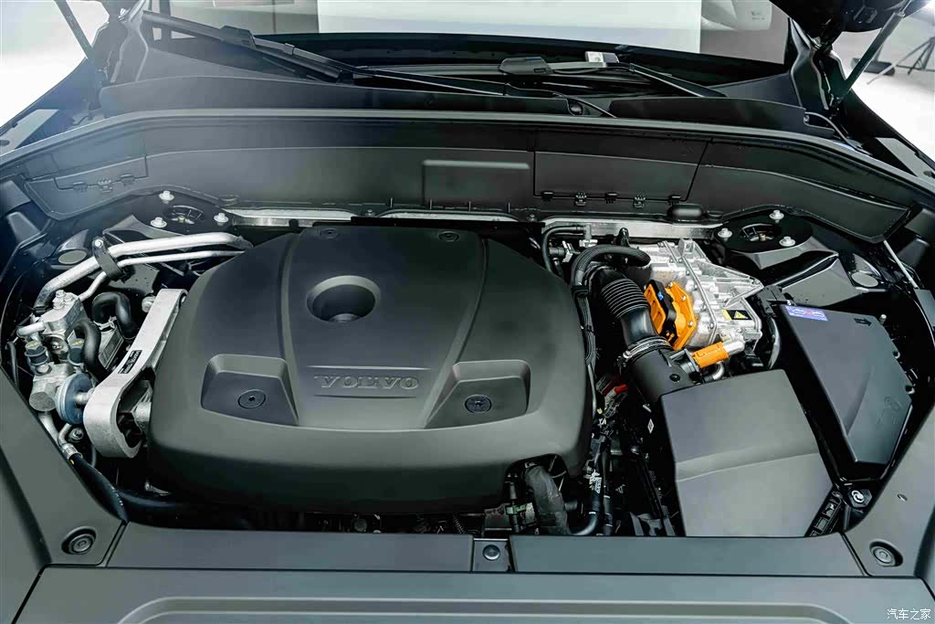 Volvo XC90, 2026 25