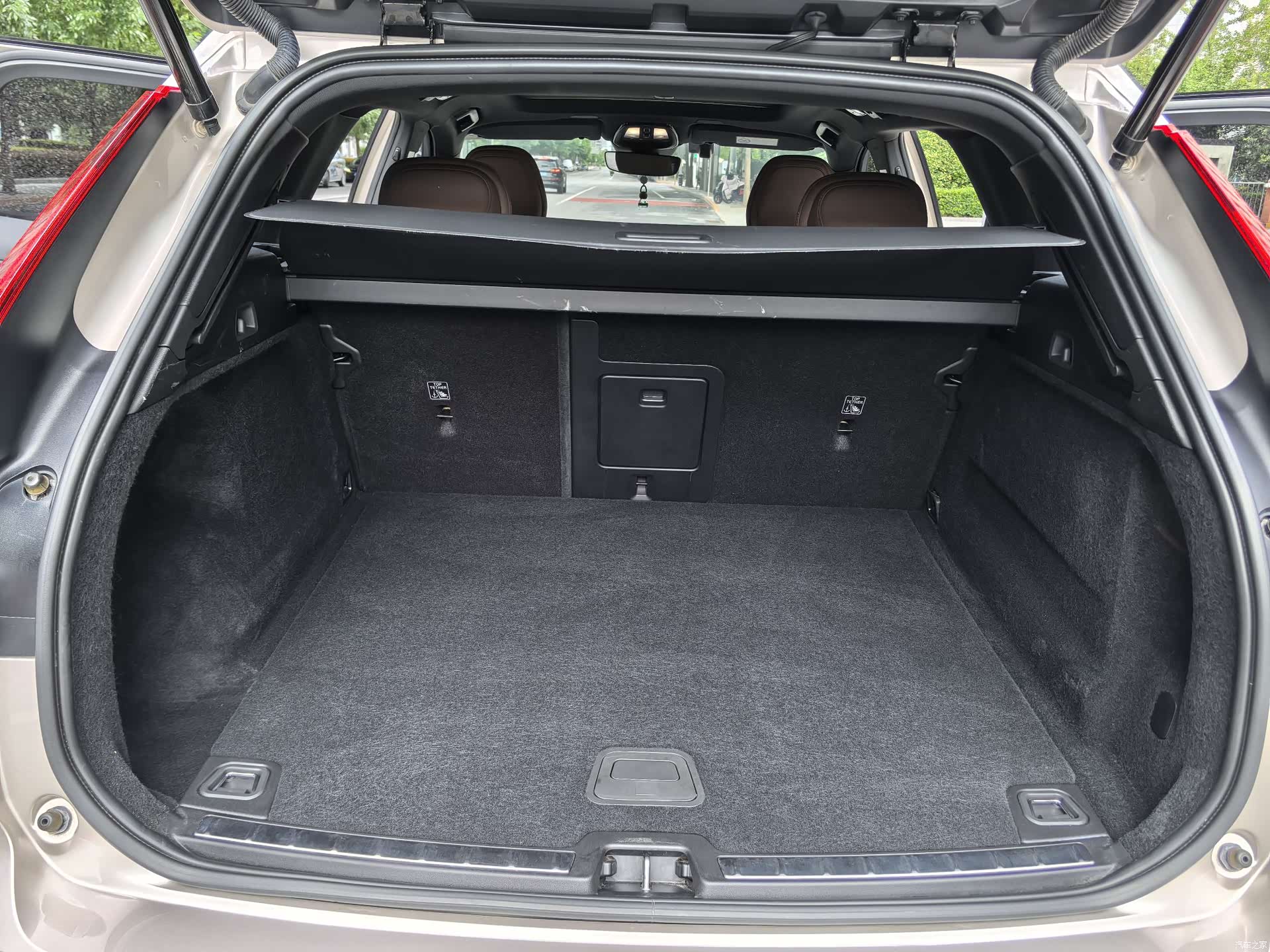 Volvo XC60, 2023 17