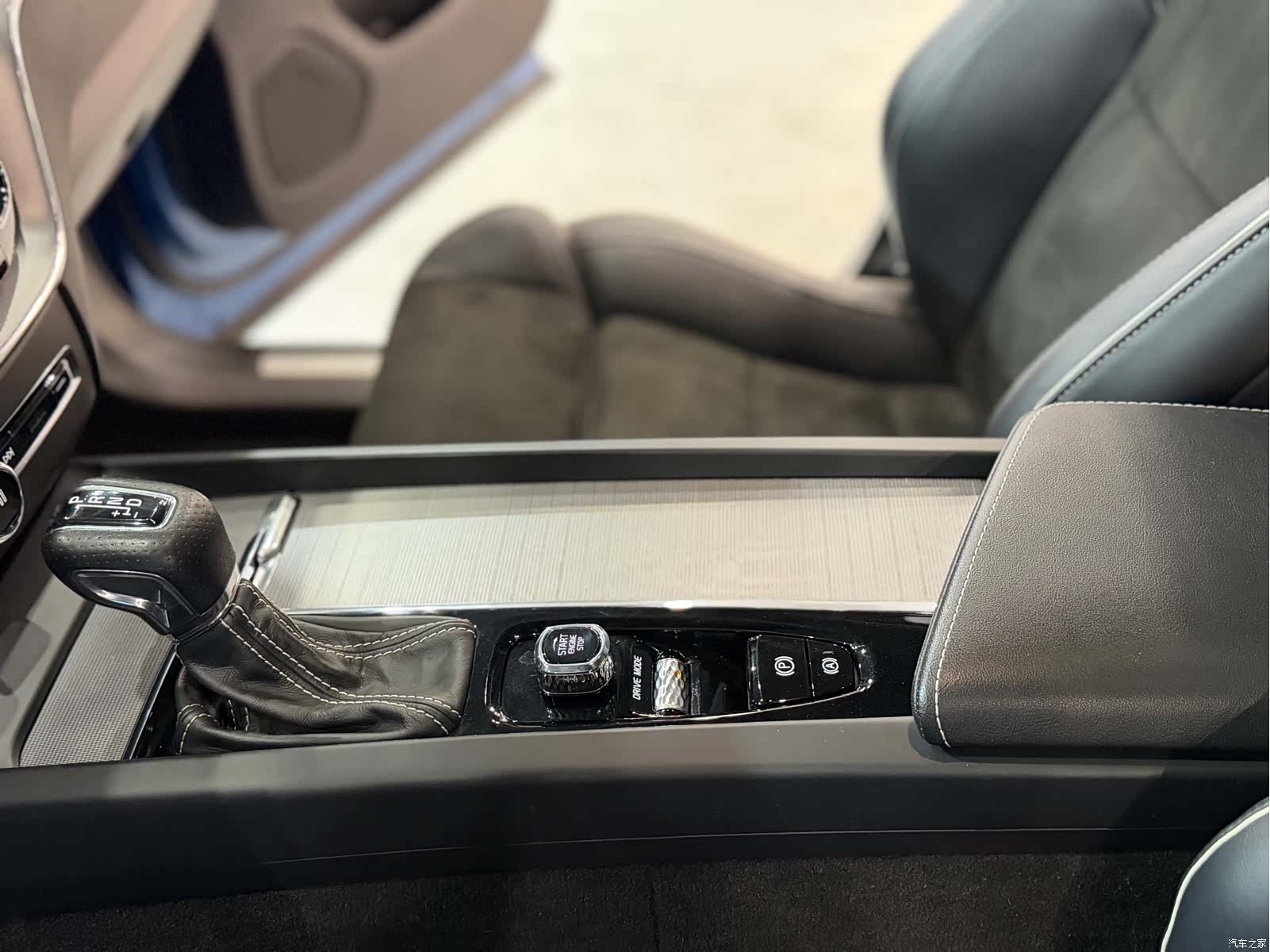 Volvo XC60, 2018 10