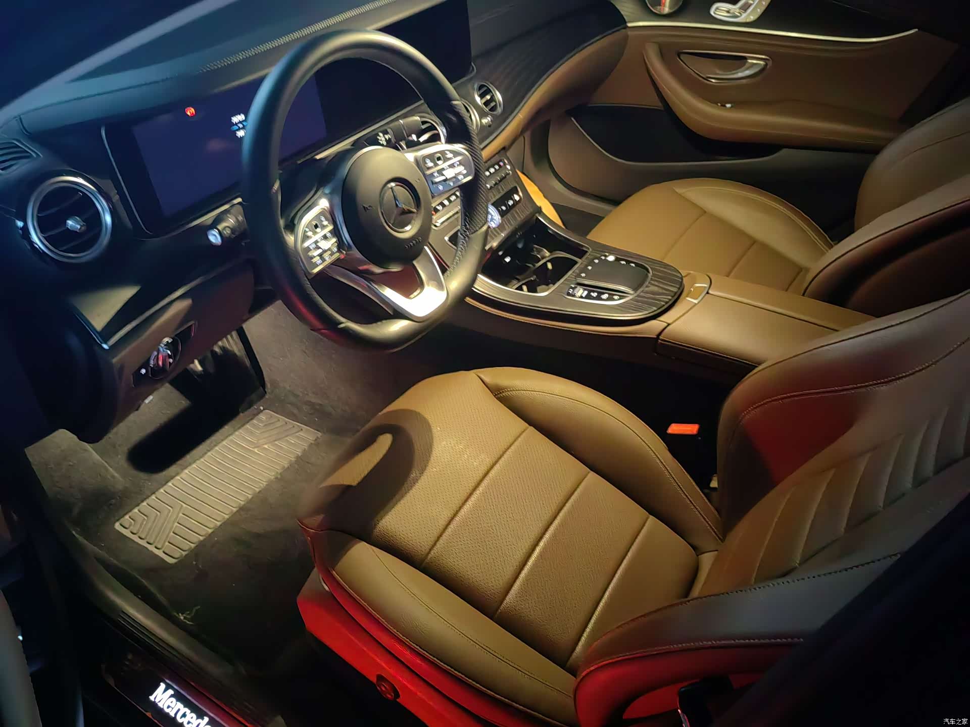 Mercedes-Benz E-Class, 2019 6