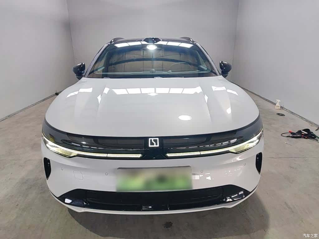 Zeekr 007, 2025 3