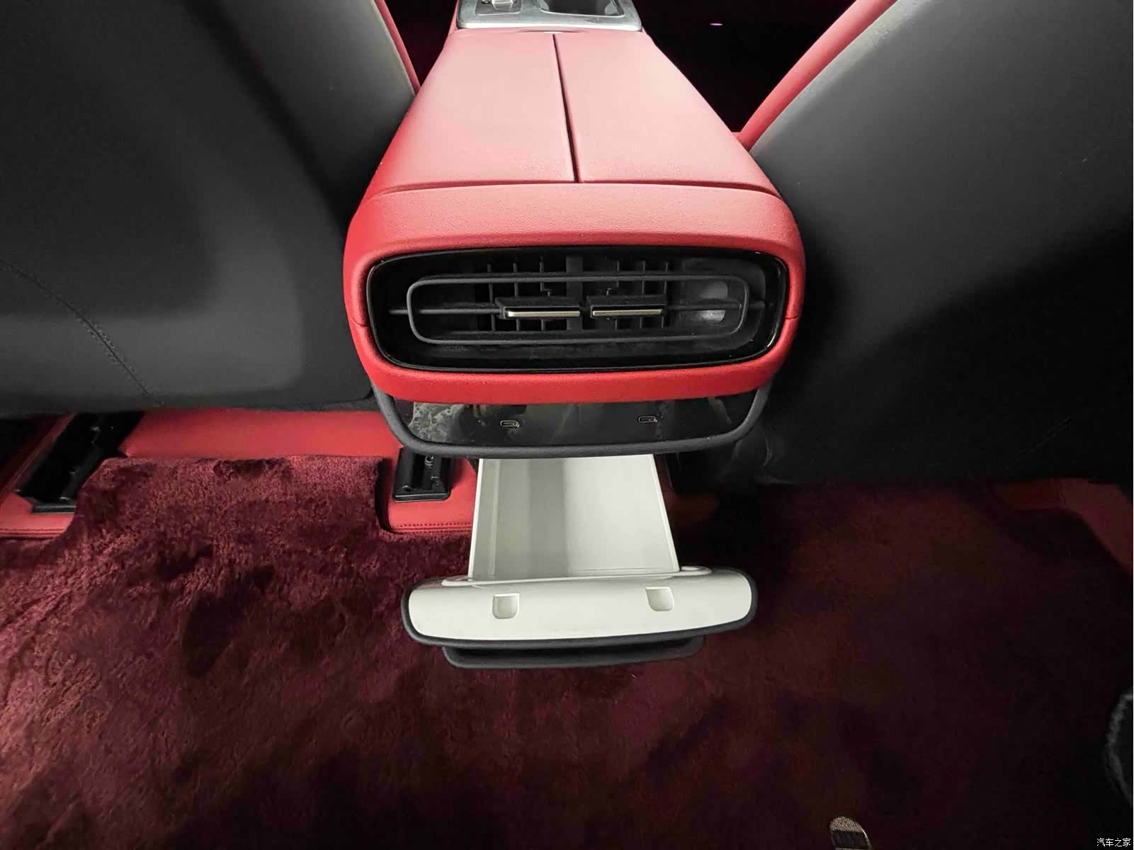 Xiaomi SU7, 2025 7