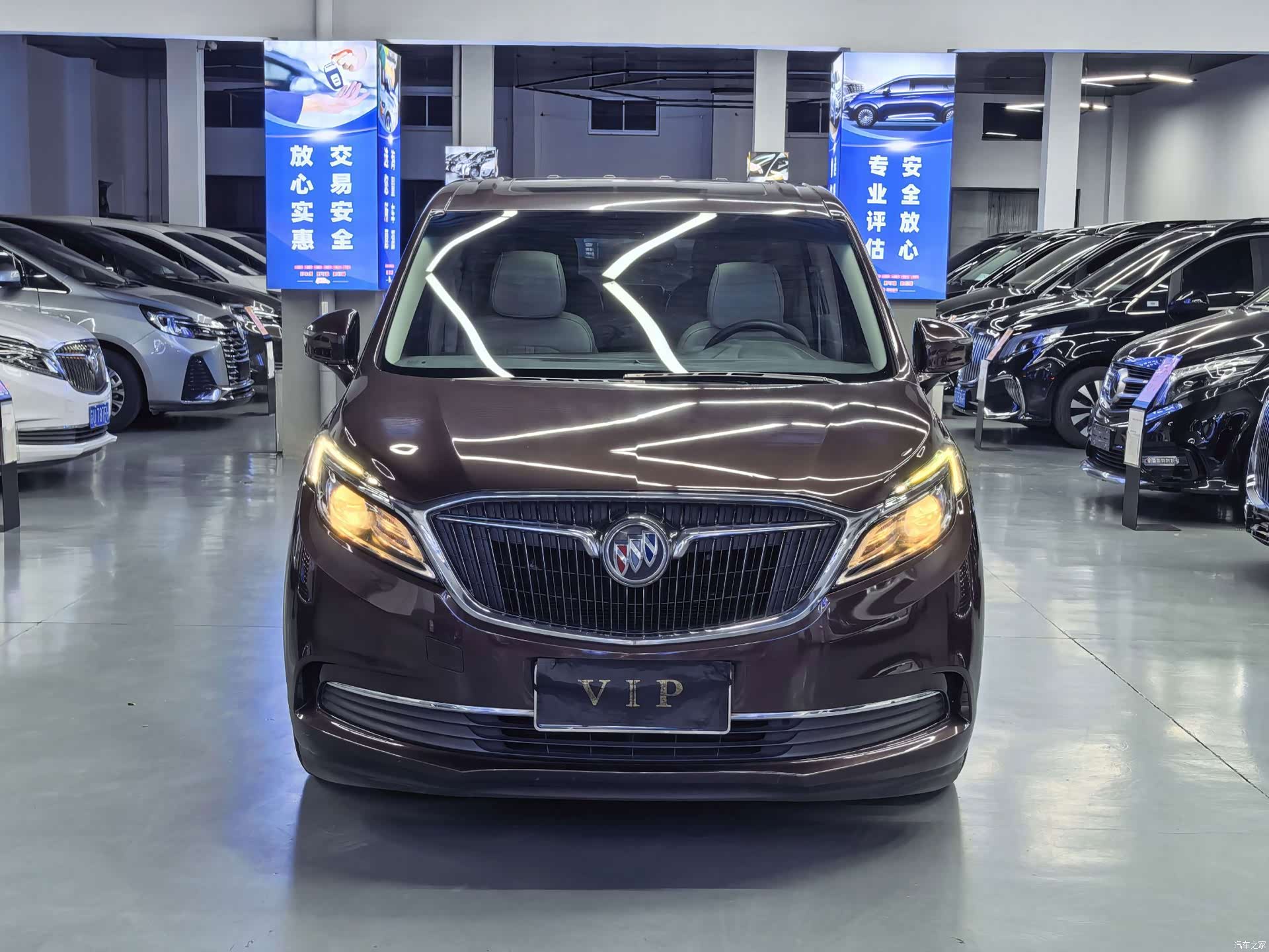 Buick GL8, 2019 2