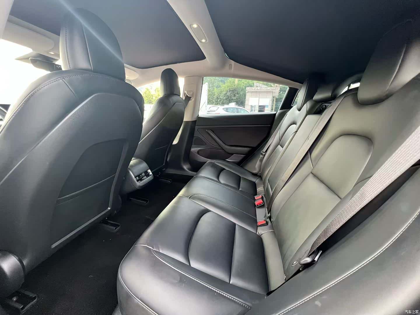 Tesla Model 3, 2020 все фото
