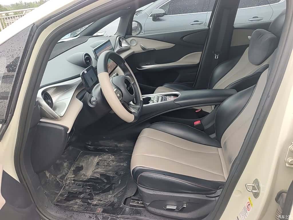BYD Dolphin, 2023 15