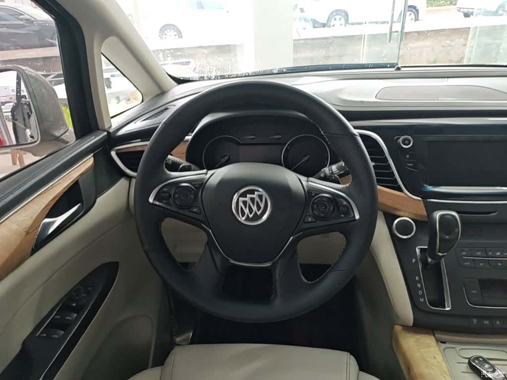 Buick GL8, 2020 11