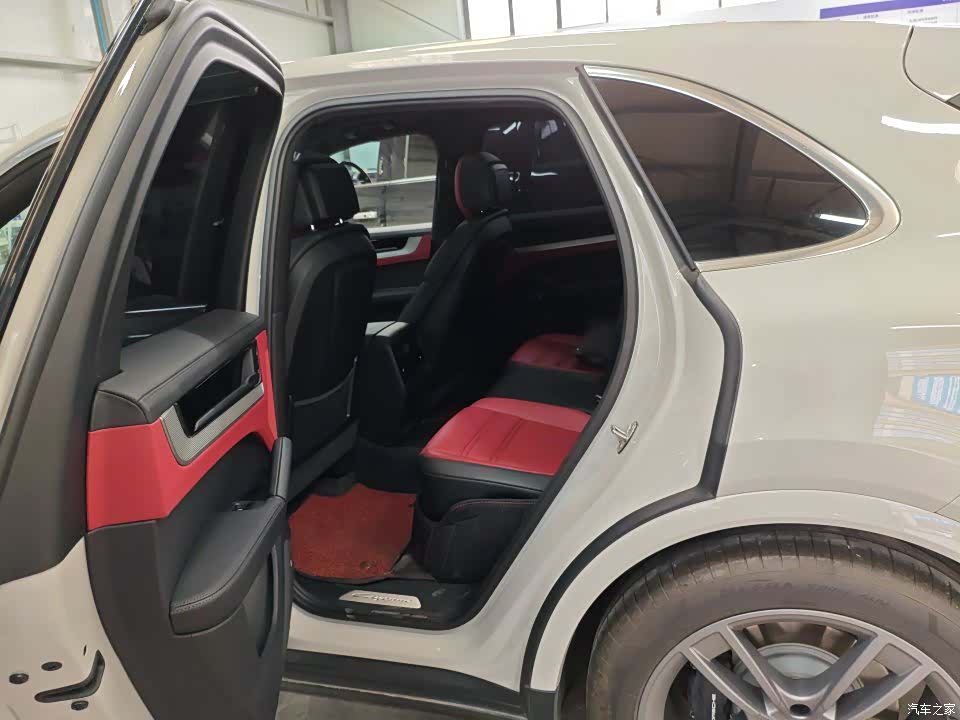 Porsche Cayenne, 2024 7
