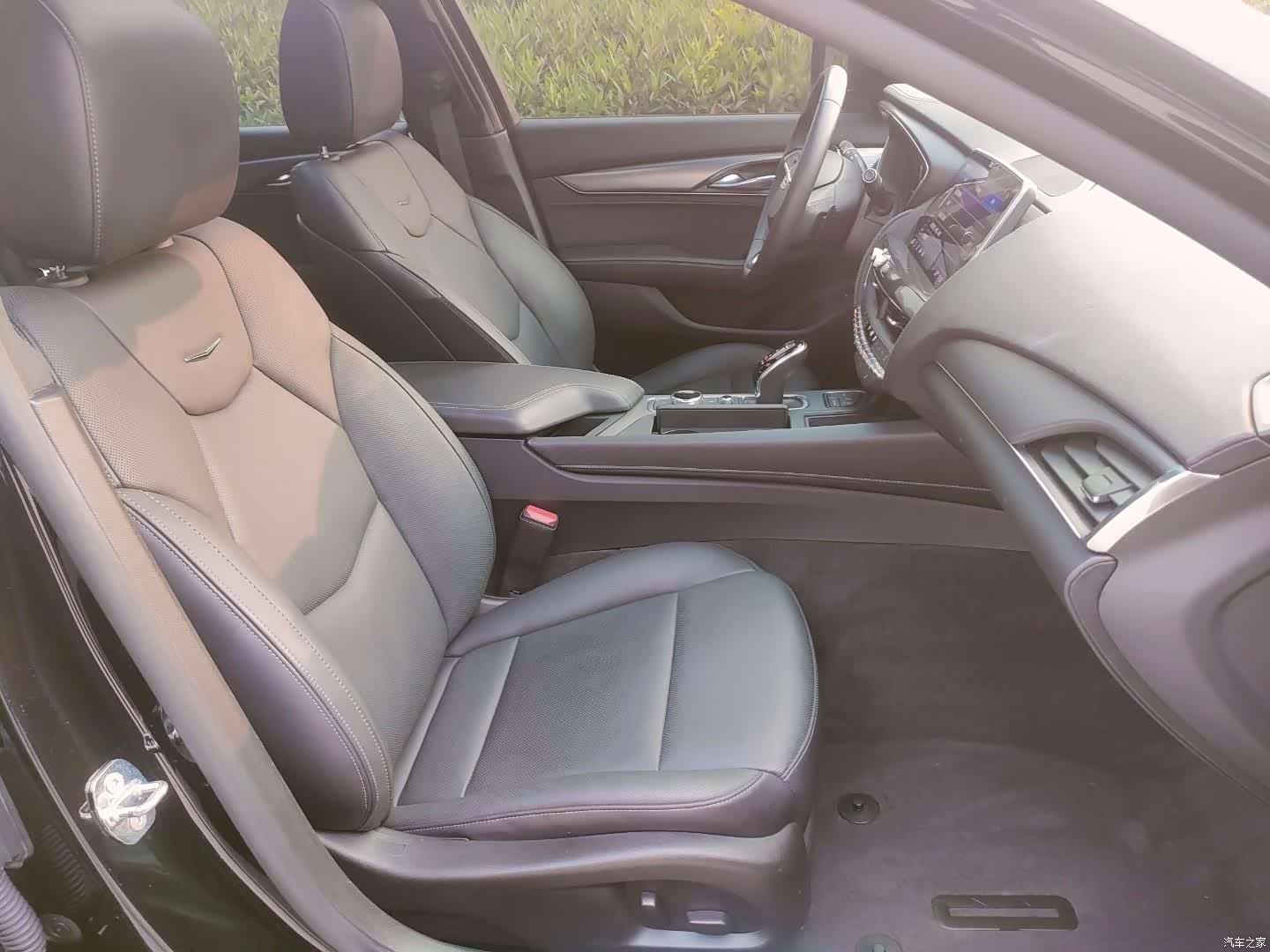 Cadillac CT5, 2024 23