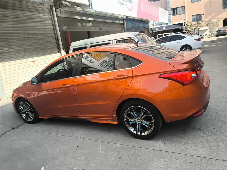 Chery Arrizo 5