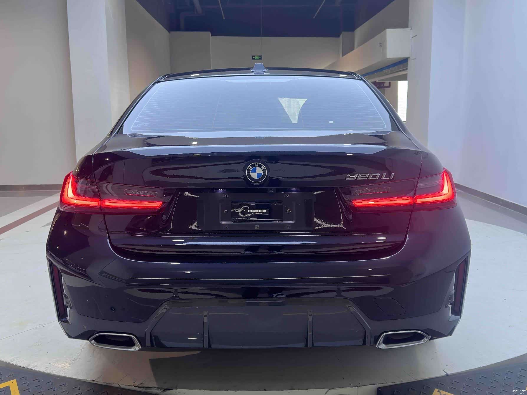 BMW 3 Series, 2023 все фото