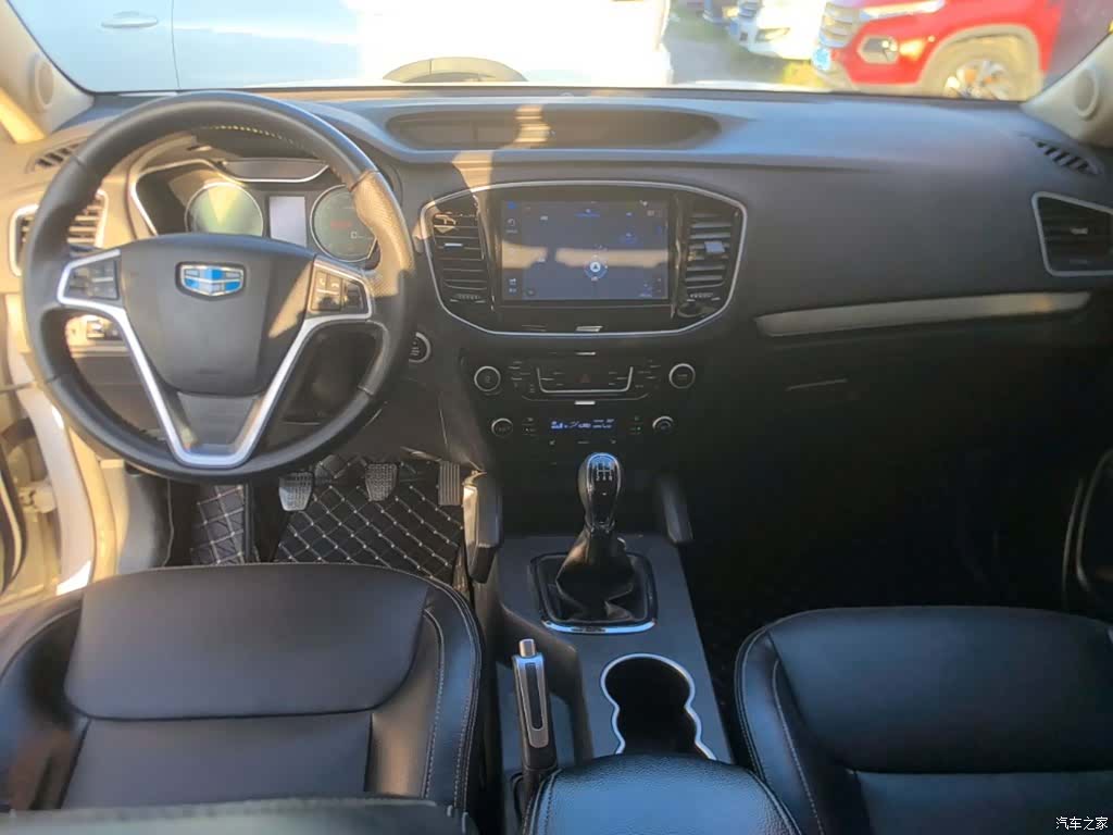Geely X6, 2016 10