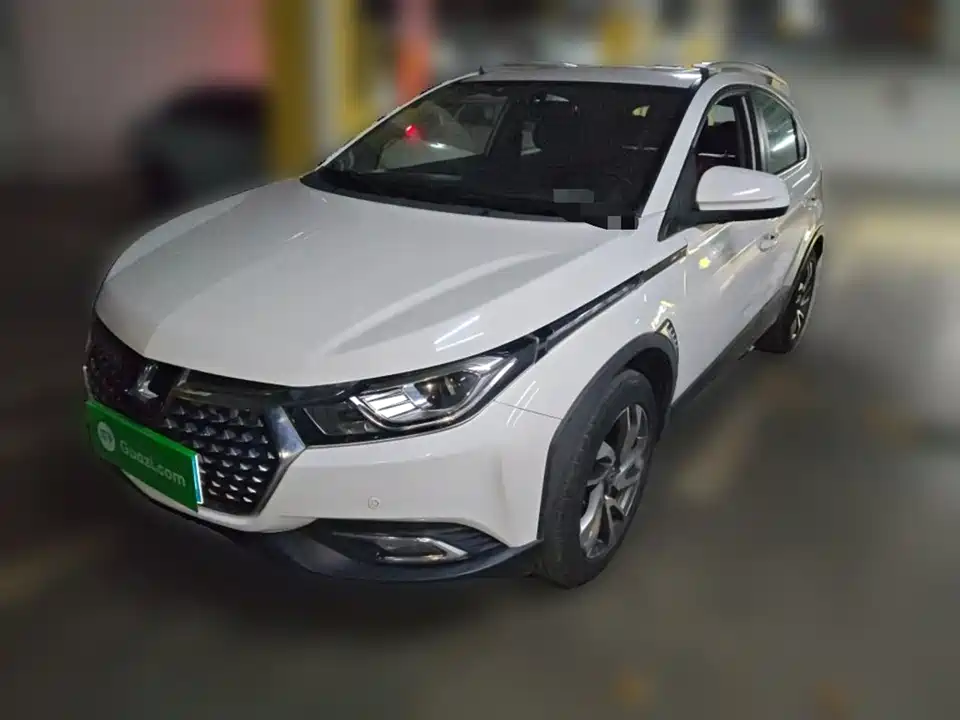 Luxgen U5 SUV