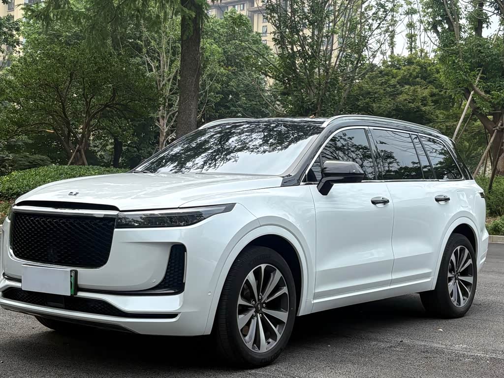 Li Auto ONE