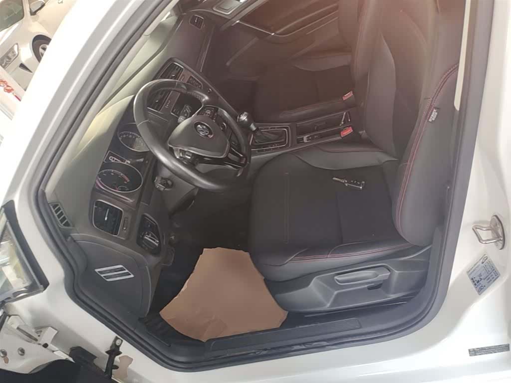 Volkswagen Golf, 2016 15