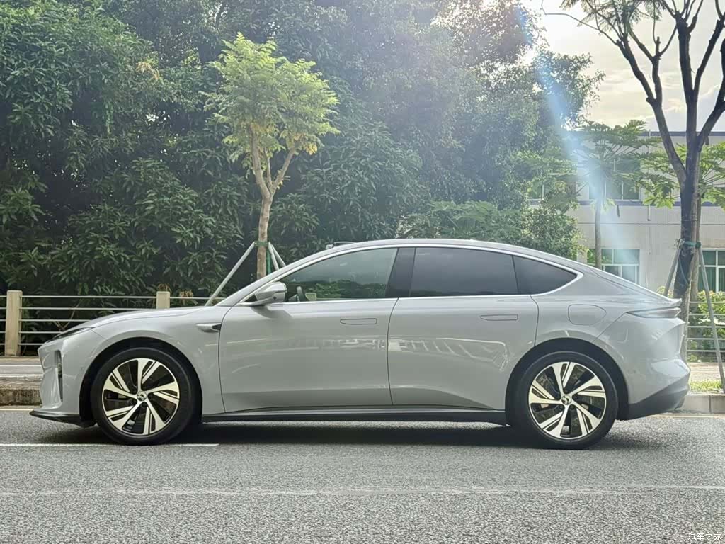 NIO ET5, 2024 7