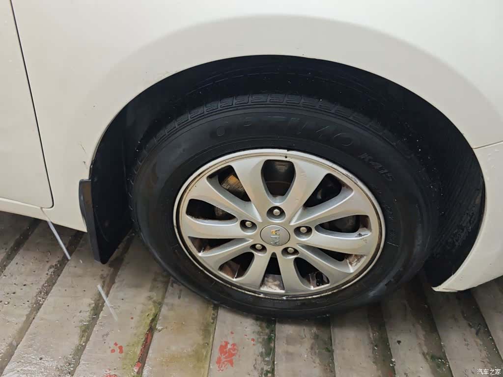 Kia K3, 2015 8