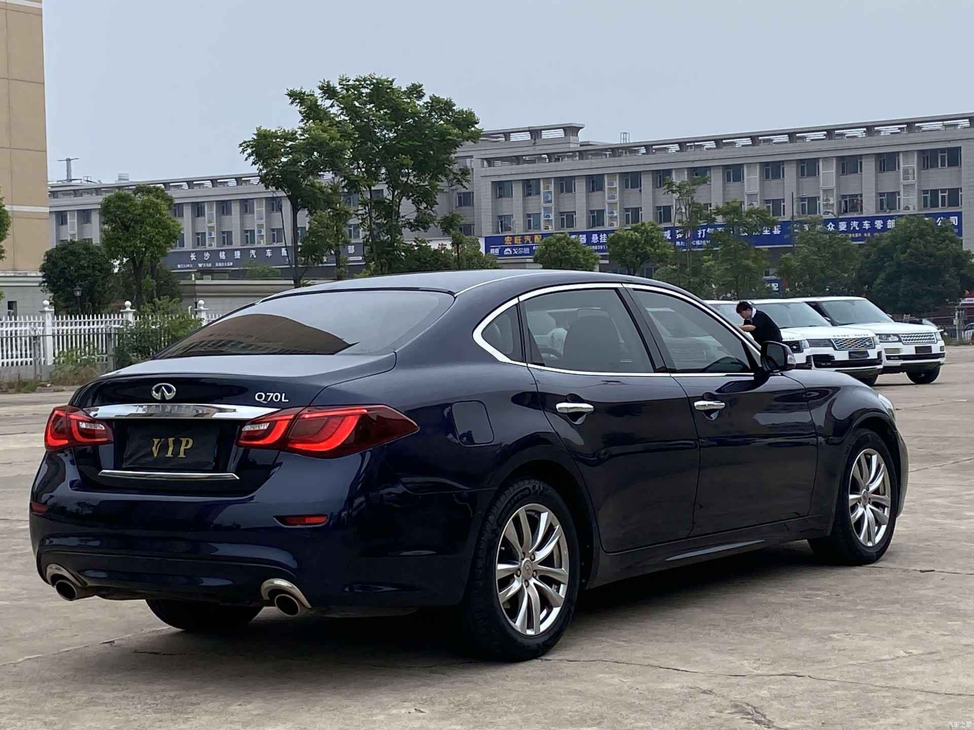 Infiniti Q70, 2016 7