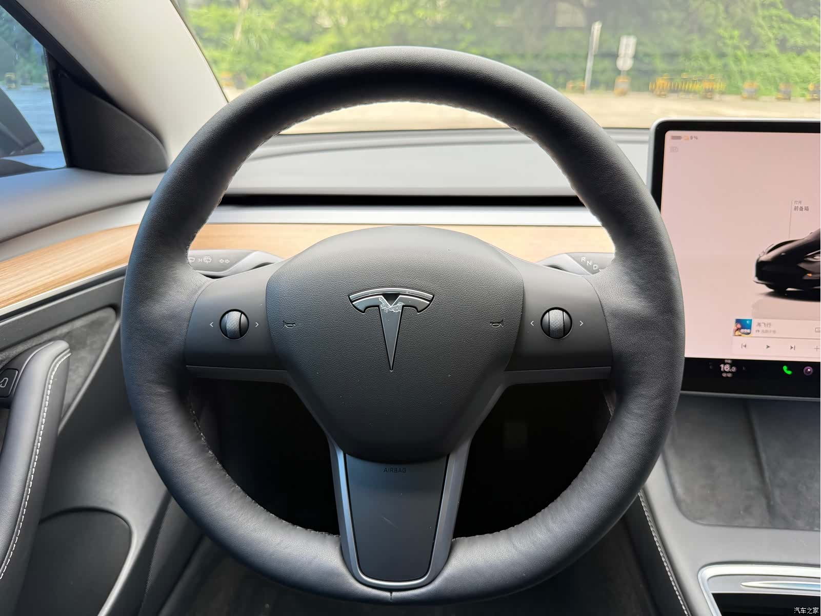 Tesla Model 3, 2022 11