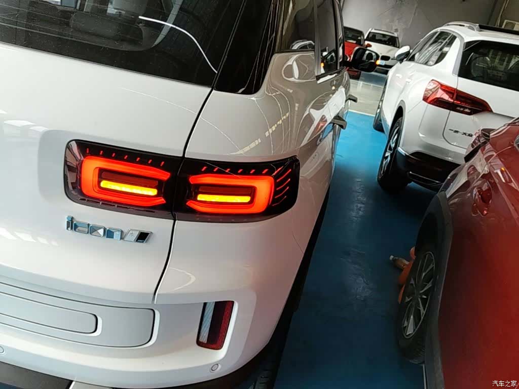 Geely Icon, 2023 8